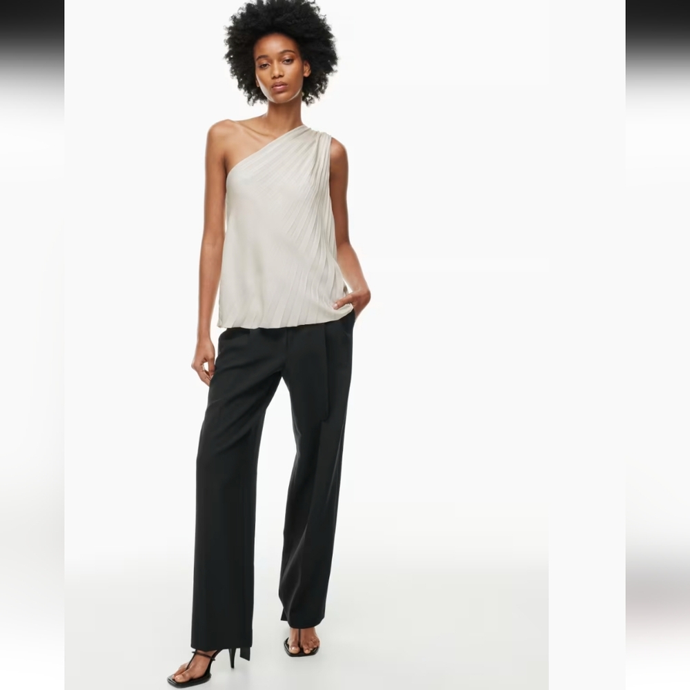 Aritzia Babaton Soto Satin Blouse. Size M